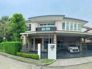 For sale 5 bedrooms house in Khan Na Yao, Bangkok