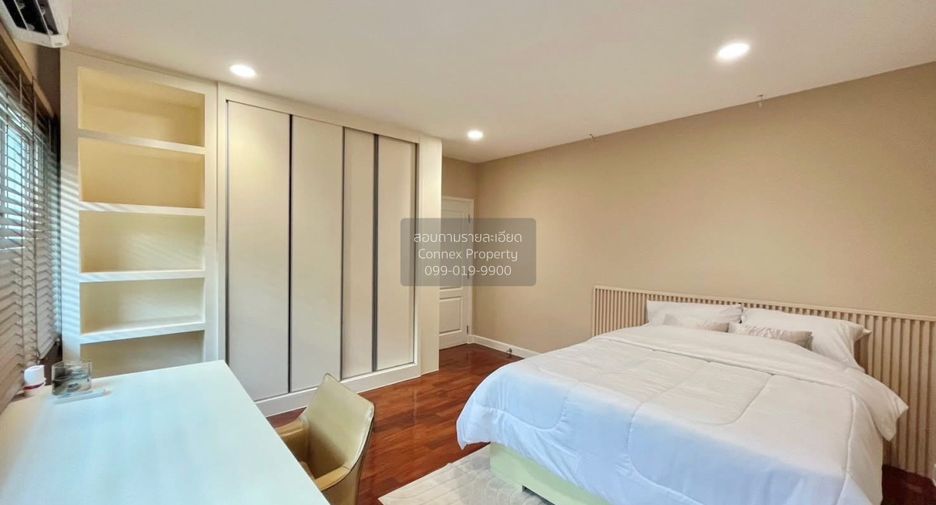 For sale 5 bedrooms house in Khan Na Yao, Bangkok