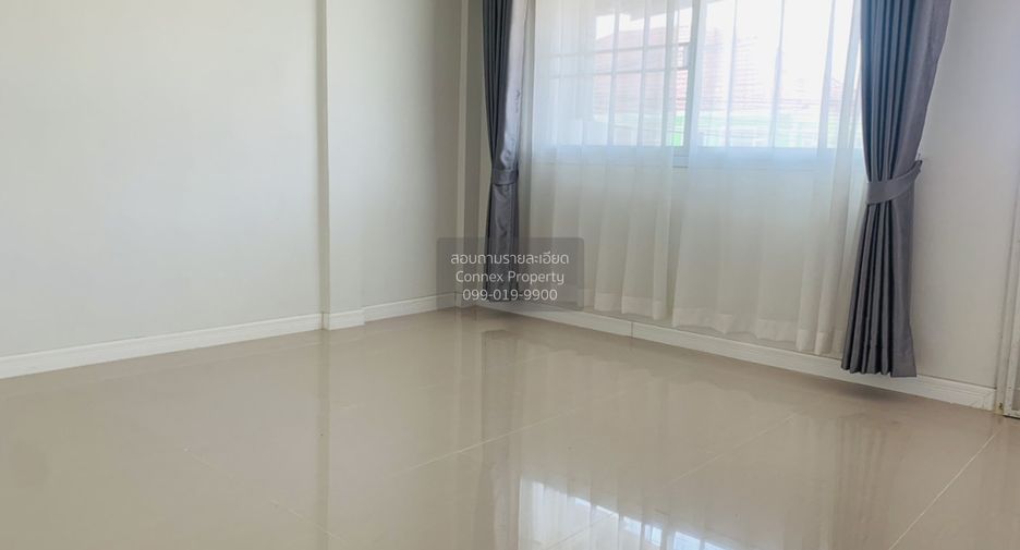 Casa adosada en venta de 2 habitaciones en Krathum Baen, Samut Sakhon