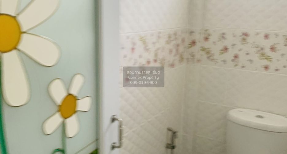 Casa adosada en venta de 2 habitaciones en Krathum Baen, Samut Sakhon
