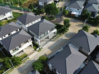 Haus zum Kauf mit 4 Zimmer in Nong Khaem, Bangkok