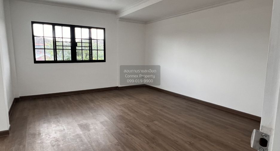For sale 3 bedrooms house in Thawi Watthana, Bangkok