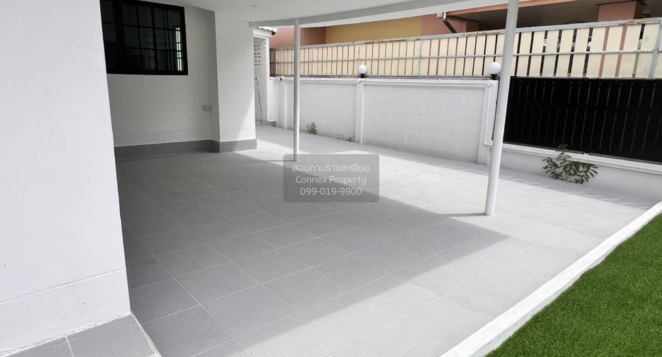 For sale 3 bedrooms house in Thawi Watthana, Bangkok