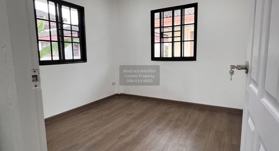 For sale 3 bedrooms house in Thawi Watthana, Bangkok