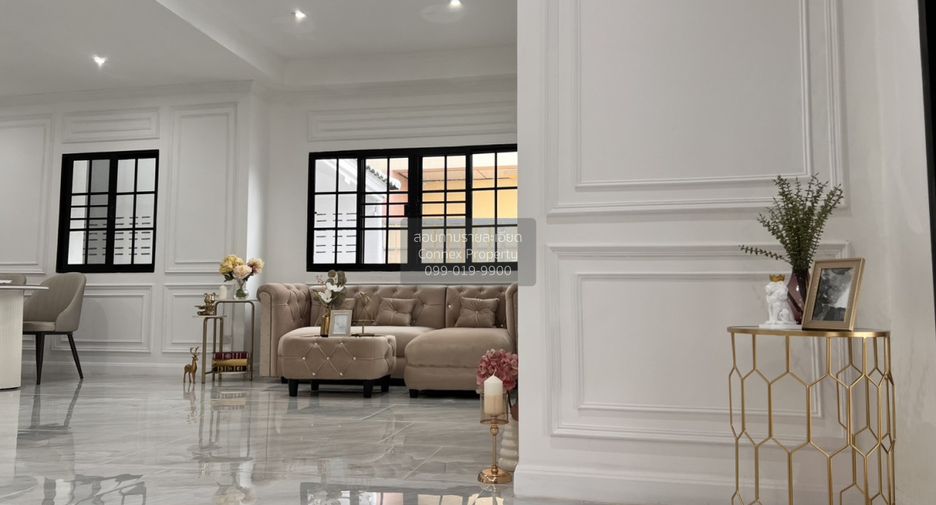 For sale 3 bedrooms house in Thawi Watthana, Bangkok