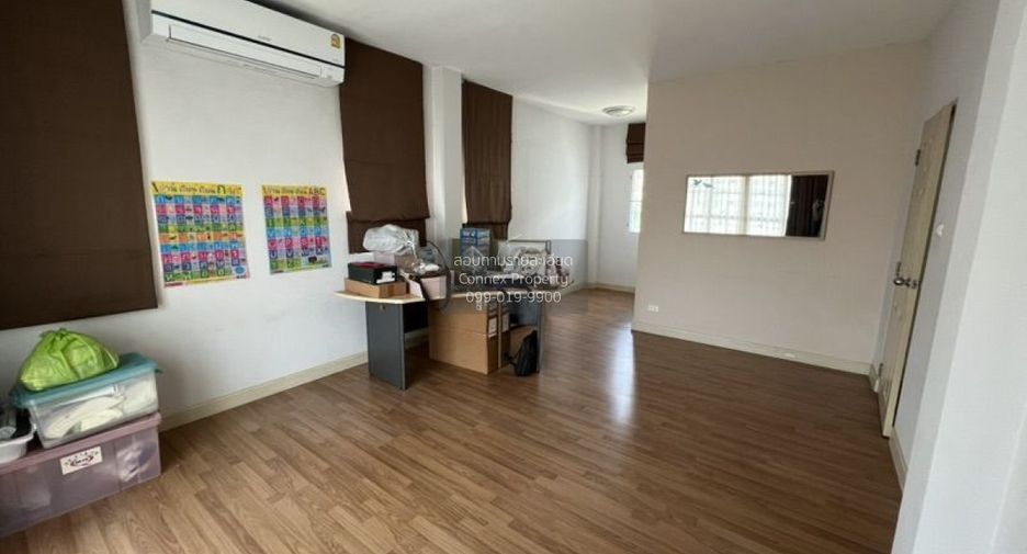 For sale 3 bedrooms house in Khlong Sam Wa, Bangkok