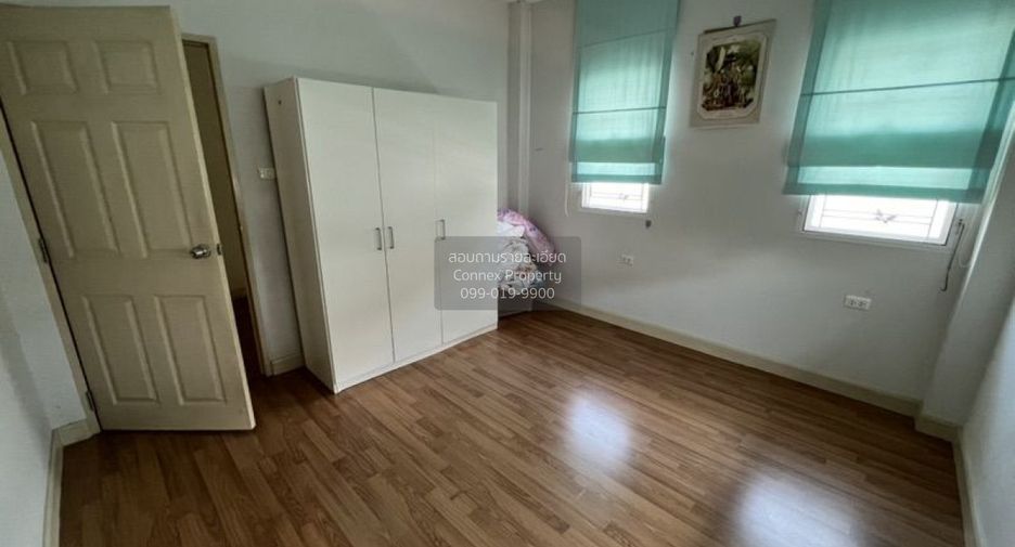 For sale 3 bedrooms house in Khlong Sam Wa, Bangkok