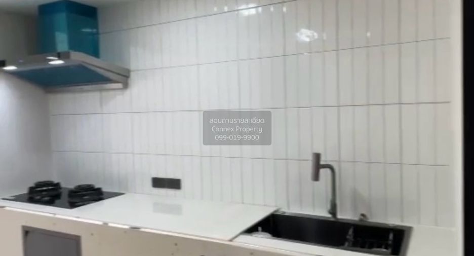 Продажа 3 спальни таунхаус в Щанг Тхонгланг, Бангкок