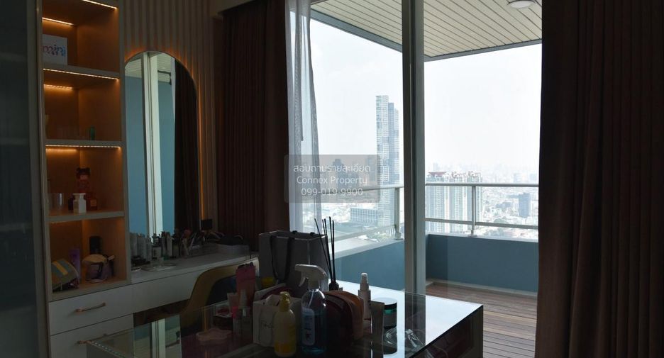 For sale 4 bedrooms condo in Bang Kho Laem, Bangkok
