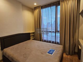 Продажа 2 спальни кондо в Пхра Кханонг, Бангкок