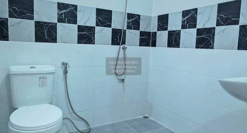Casa adosada en venta de 3 habitaciones en Bang Bua Thong, Nonthaburi