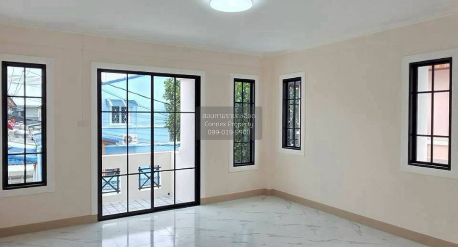 Casa adosada en venta de 3 habitaciones en Bang Bua Thong, Nonthaburi
