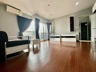 Продажа 2 спальни кондо в Кхлонг Сан, Бангкок