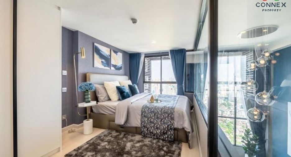 For sale 1 Beds condo in Sathon, Bangkok
