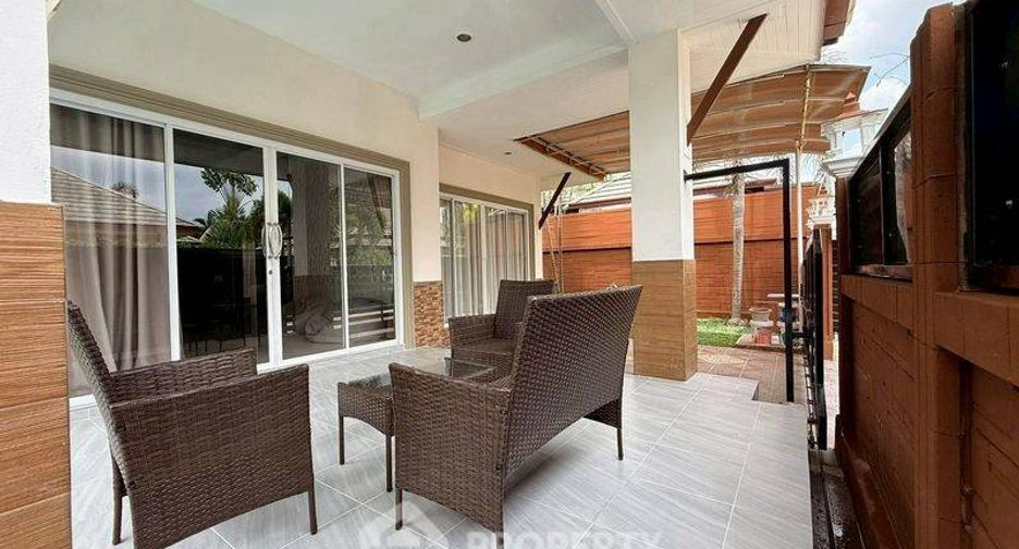 À vendre 3 chambres villa à Huay Yai, Pattaya