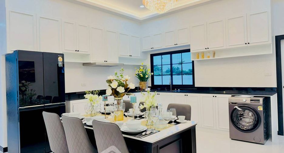 For sale 3 ベッドルーム house in East Pattaya, Pattaya