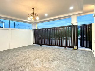 For sale 3 ベッドルーム house in East Pattaya, Pattaya
