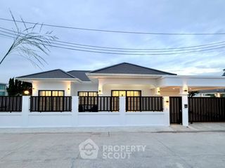 For sale 3 ベッドルーム house in East Pattaya, Pattaya