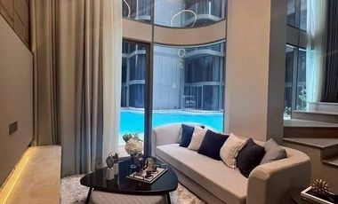Condo en alquiler de 3 habitaciones en Watthana, Bangkok