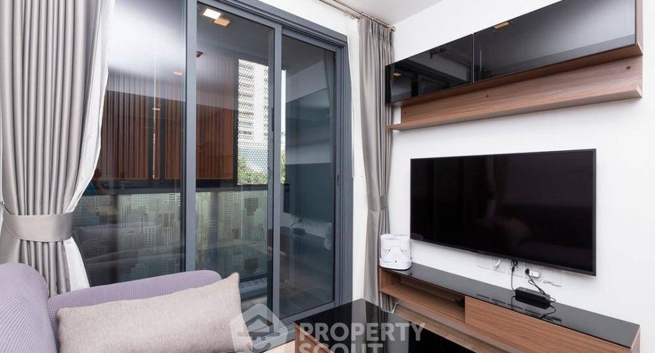 For rent 1 bed condo in Watthana, Bangkok