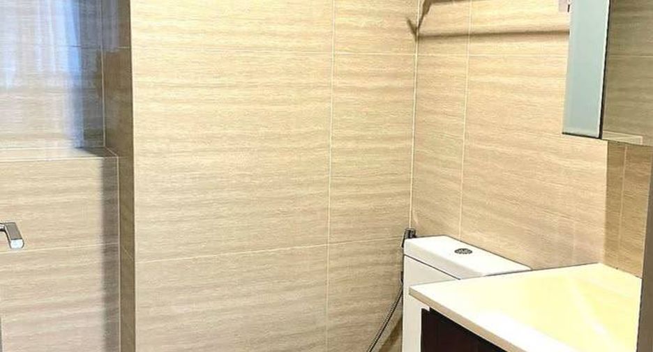For rent 1 bed condo in Huai Khwang, Bangkok