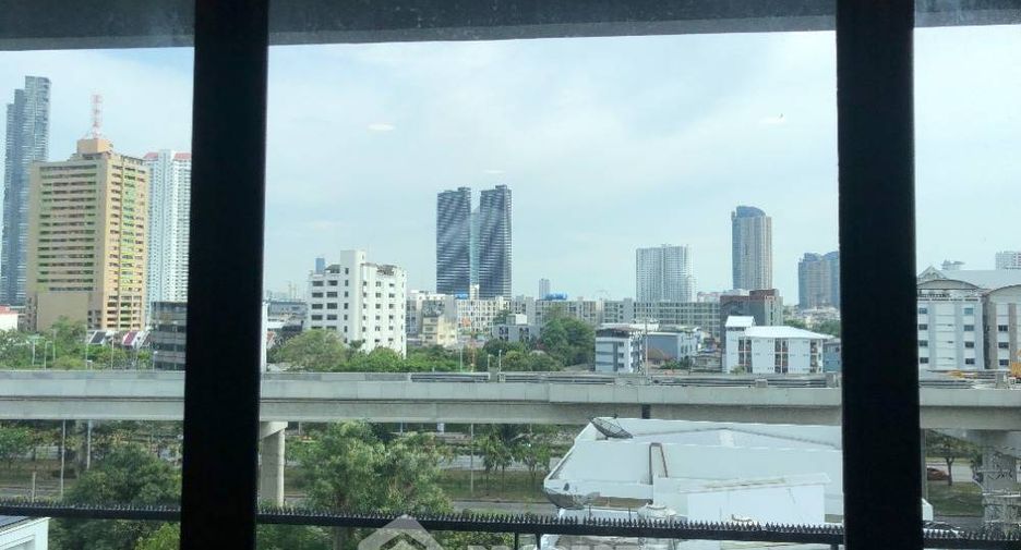For rent 2 bedrooms condo in Khlong San, Bangkok