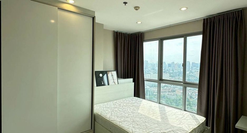 Condo en alquiler de 2 habitaciones en Bang Sue, Bangkok