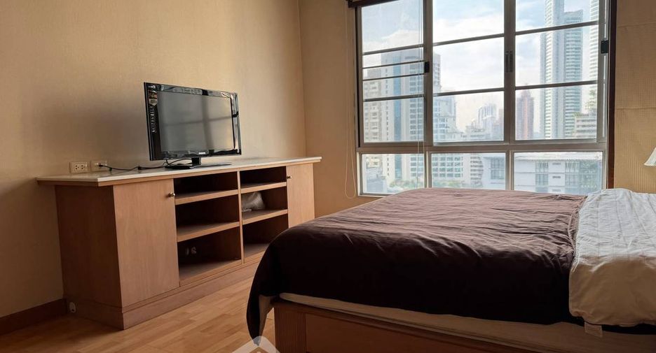 For rent 2 bedrooms condo in Khlong Toei, Bangkok