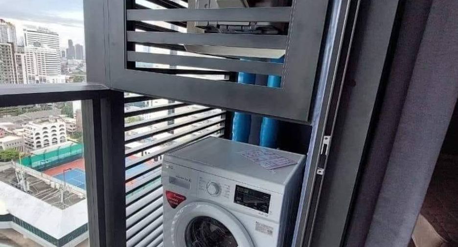 For rent 1 bed condo in Huai Khwang, Bangkok