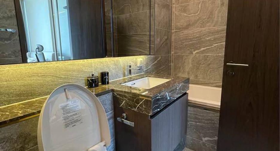 Condo en alquiler de 1 habitaciones en Khlong Toei, Bangkok