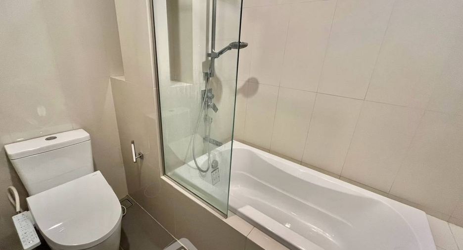 For rent 1 bed condo in Khlong Toei, Bangkok