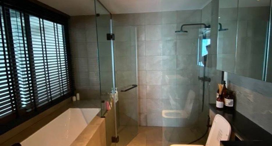 Condo en alquiler de 3 habitaciones en Watthana, Bangkok