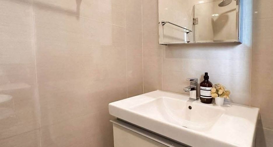 For rent 1 Beds condo in Khlong Toei, Bangkok