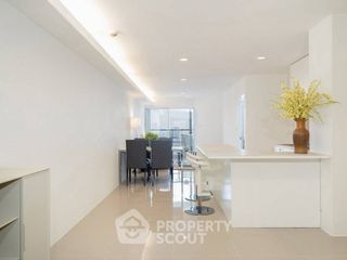 For rent 2 ベッドルーム condo in Khlong Toei, Bangkok