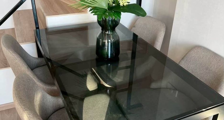 For rent 2 bedrooms condo in Huai Khwang, Bangkok