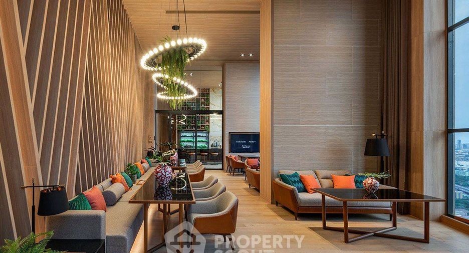 For rent 2 bedrooms condo in Khlong Toei, Bangkok