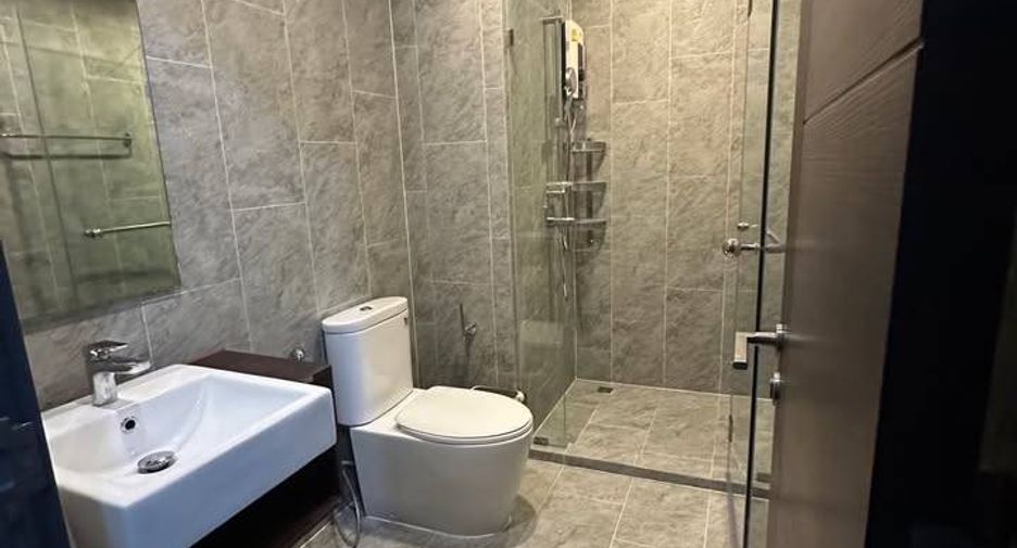 Аренда 2 спальни кондо в Щаттхана, Бангкок