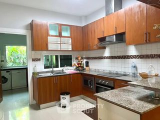 For rent 3 bedrooms villa in Bang Lamung, Chonburi