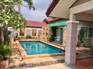 For rent 3 bedrooms villa in Bang Lamung, Chonburi
