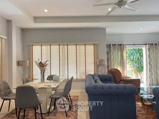 For rent 3 bedrooms villa in Bang Lamung, Chonburi