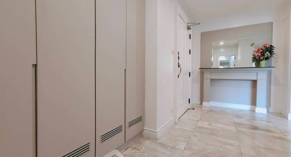 Apartamento en alquiler de 4 habitaciones en Khlong Toei, Bangkok
