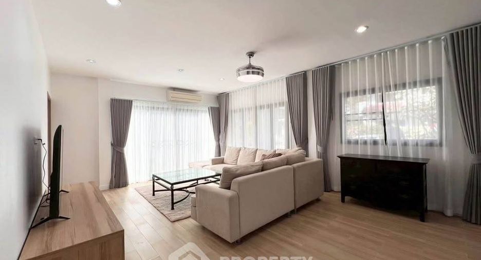 À louer 3 chambres maison à Na Jomtien, Pattaya