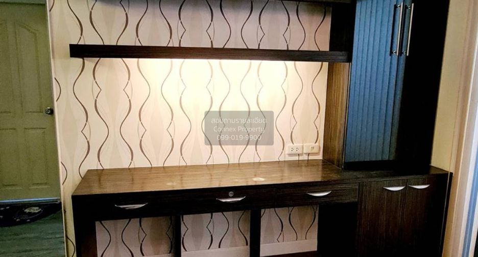 For rent 2 bedrooms condo in Huai Khwang, Bangkok