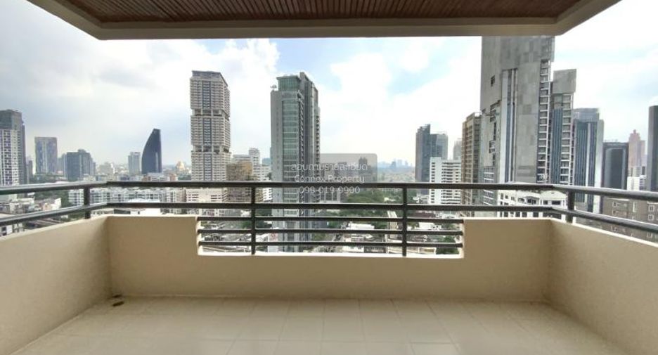 Wohnung zur Miete mit 3 Zimmer in Khlong Toei, Bangkok