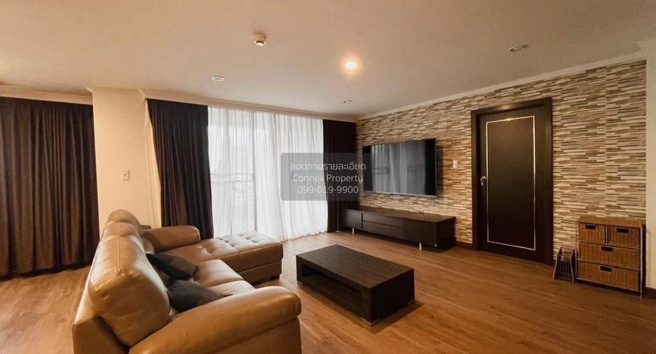 For rent 3 bedrooms condo in Khlong Toei, Bangkok