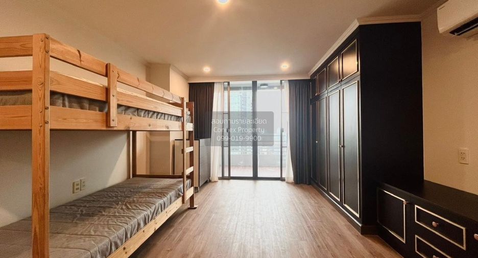 For rent 3 bedrooms condo in Khlong Toei, Bangkok