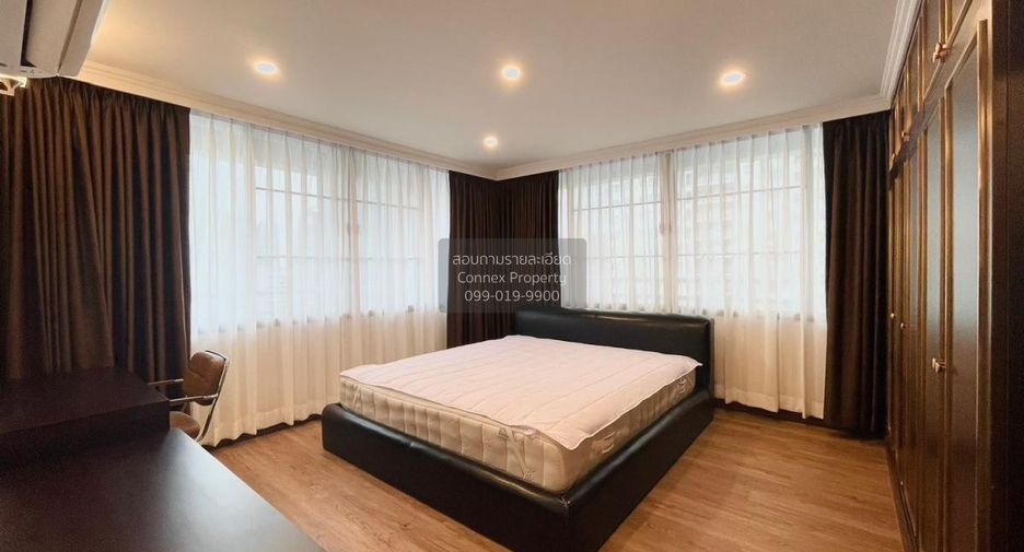 For rent 3 bedrooms condo in Khlong Toei, Bangkok