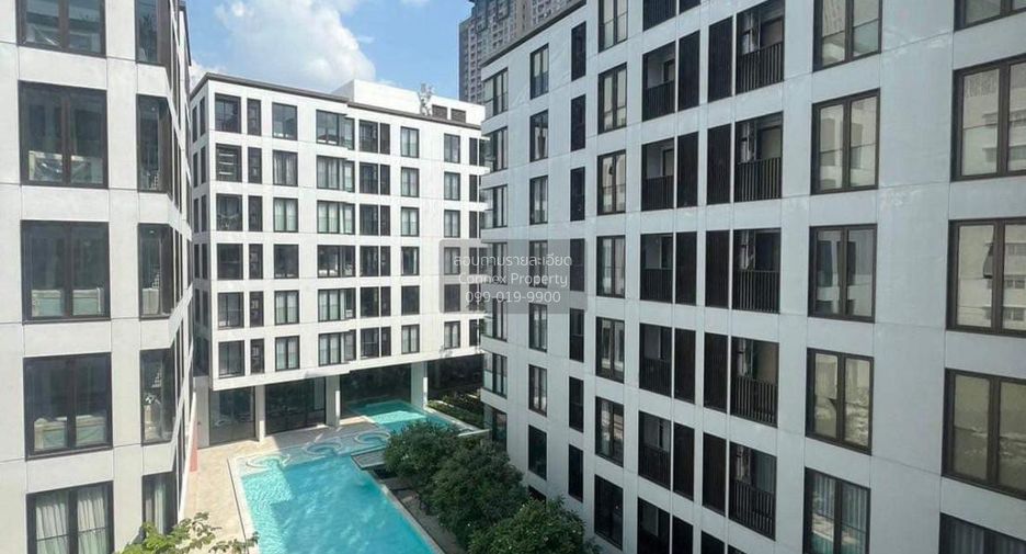 For rent 2 bedrooms condo in Watthana, Bangkok