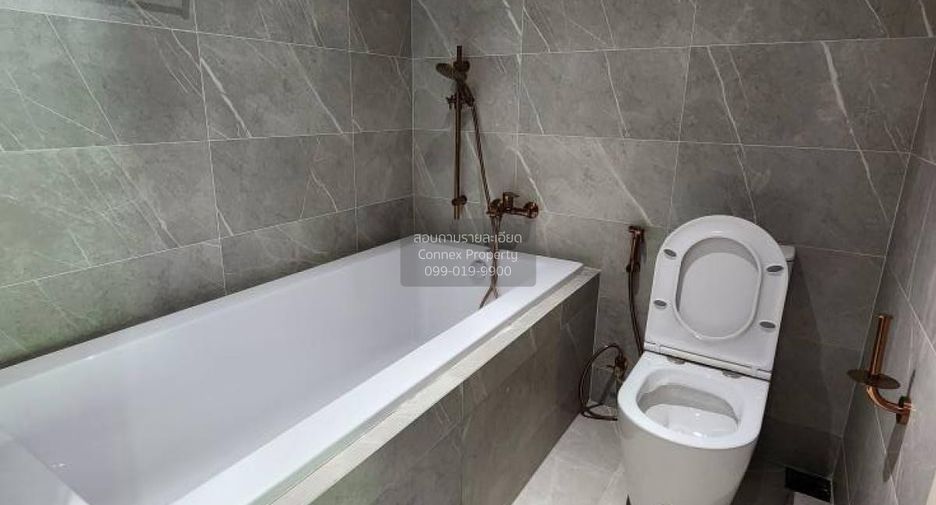 For rent 2 ベッドルーム condo in Watthana, Bangkok