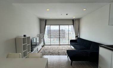 Condo en alquiler de 2 habitaciones en Bang Rak, Bangkok